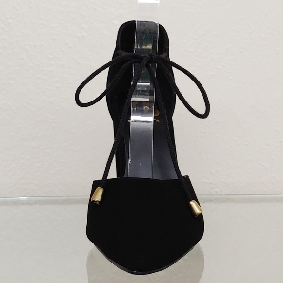 Women's Black Heels - Picture 3 of 6